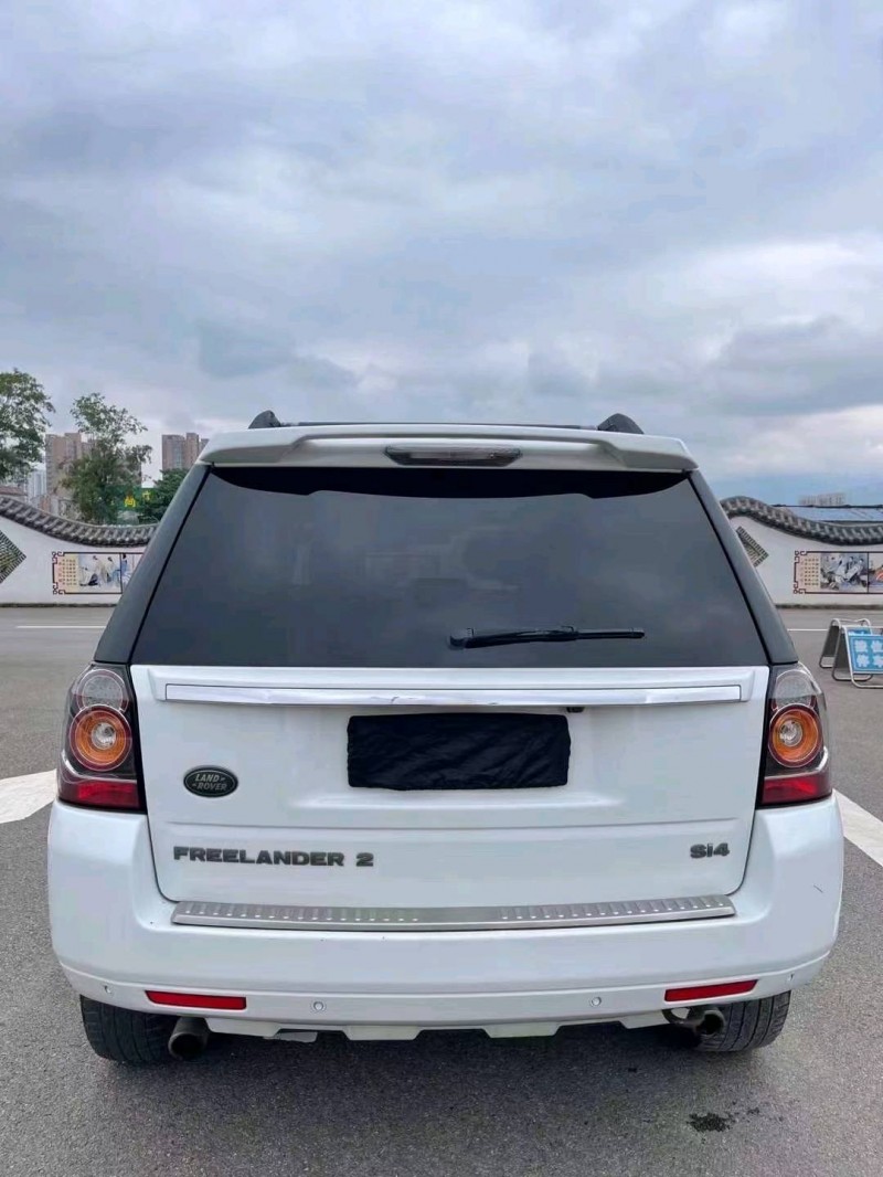 青岛13年路虎神行者1