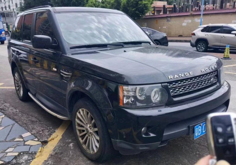 广州13年路虎揽胜运动8