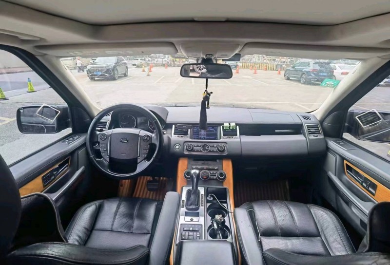 广州13年路虎揽胜运动6