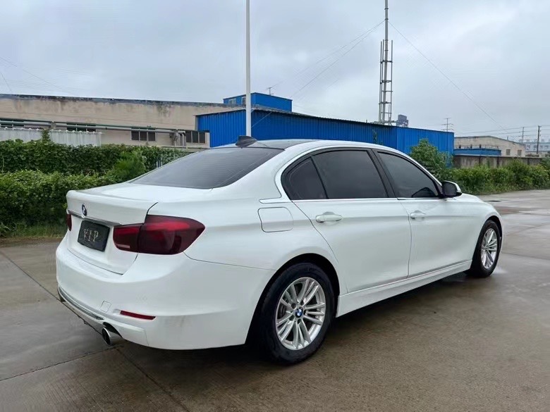 盐城15年宝马3系6