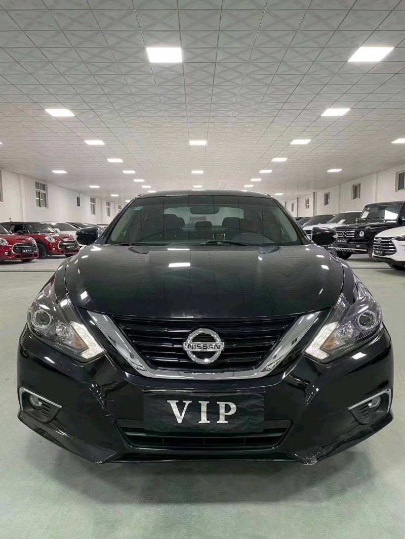 廊坊17年日產天籟1