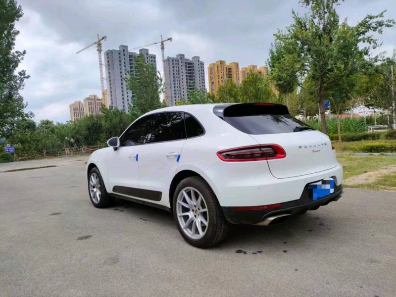 北京14年保時捷Macan3