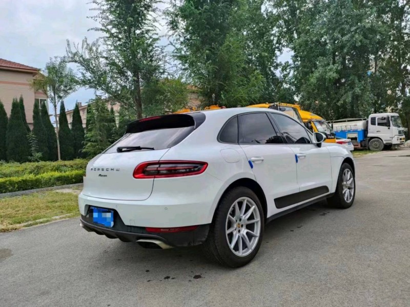 北京14年保時捷Macan4