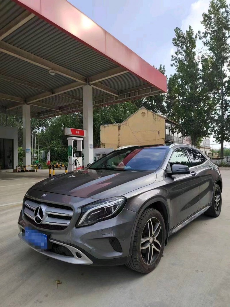 北京17年奔驰GLA2