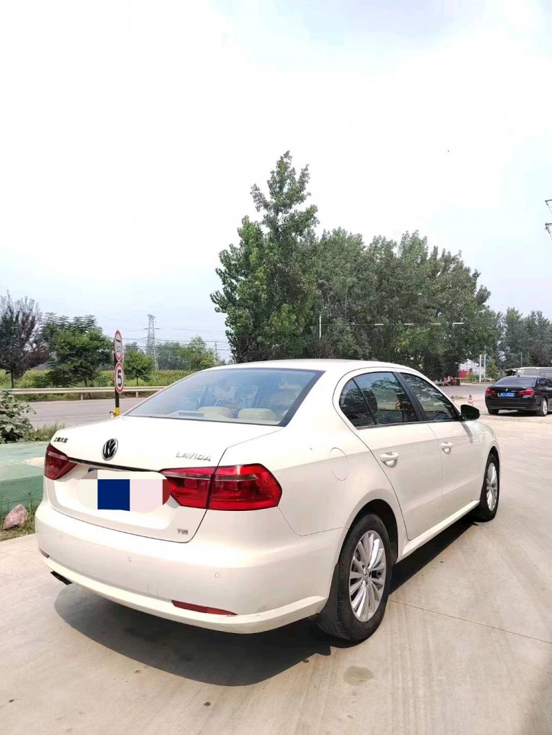 北京13年大众朗逸6