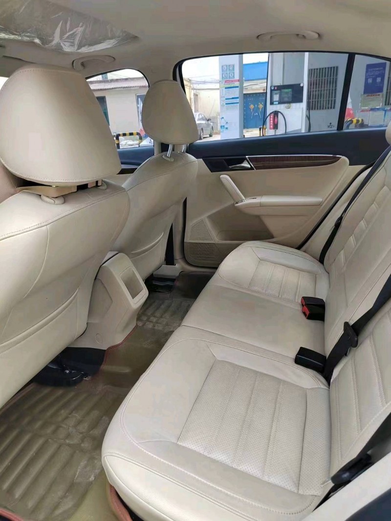 北京13年大众朗逸9