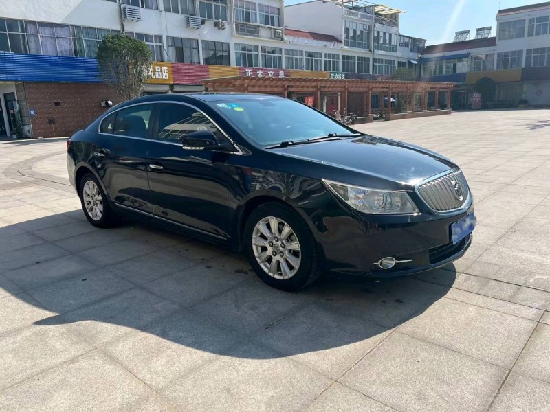 徐州13年别克君越8