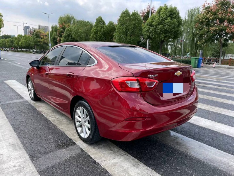 淮南17年雪佛兰科鲁兹5