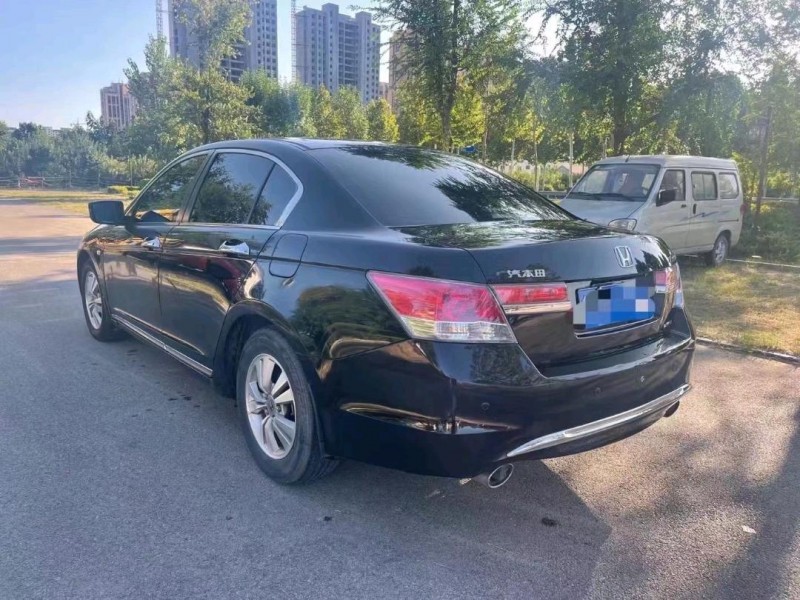 枣庄12年本田雅阁4