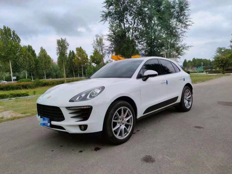 東營14年保時捷Macan7