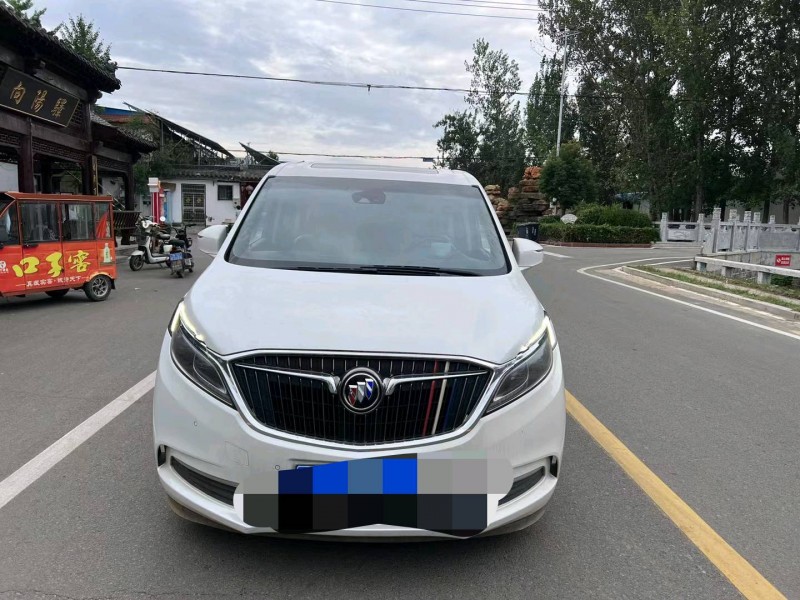 东营16年别克GL81