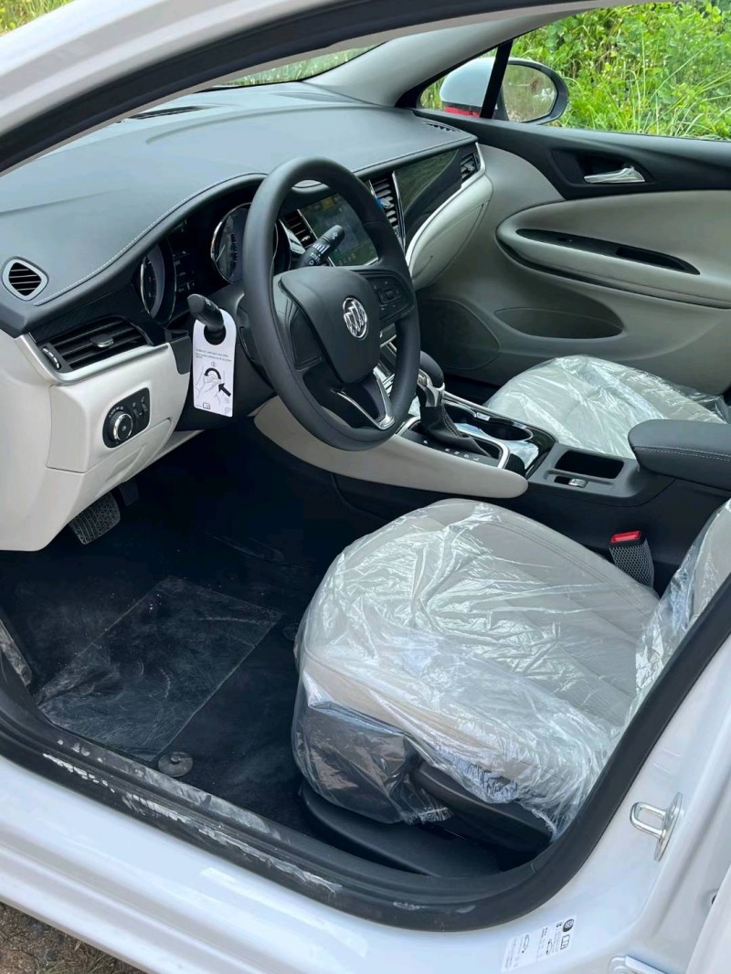 广州20年别克威朗5