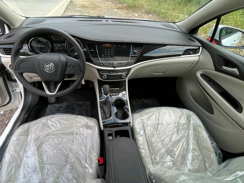 广州20年别克威朗4