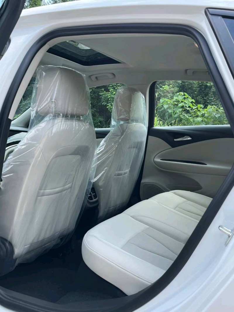 广州20年别克威朗6