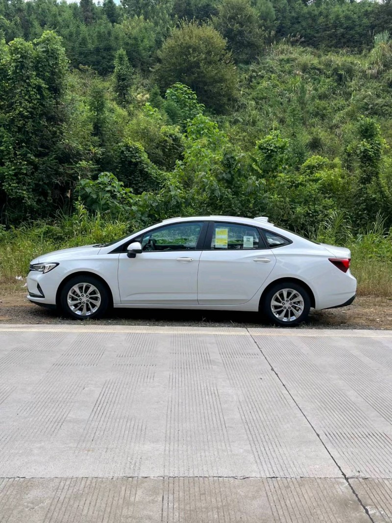 广州20年别克威朗7