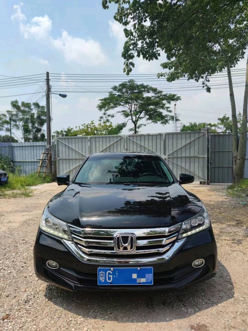 广州14年本田雅阁1