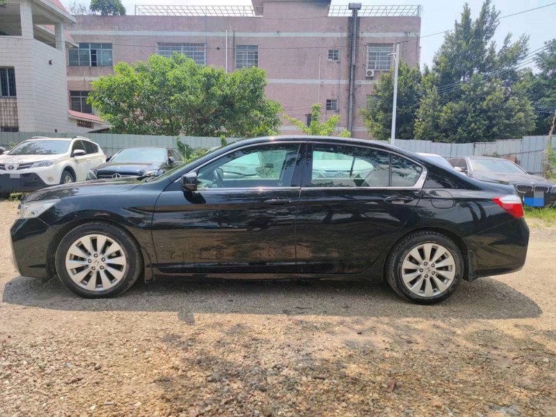 广州14年本田雅阁8