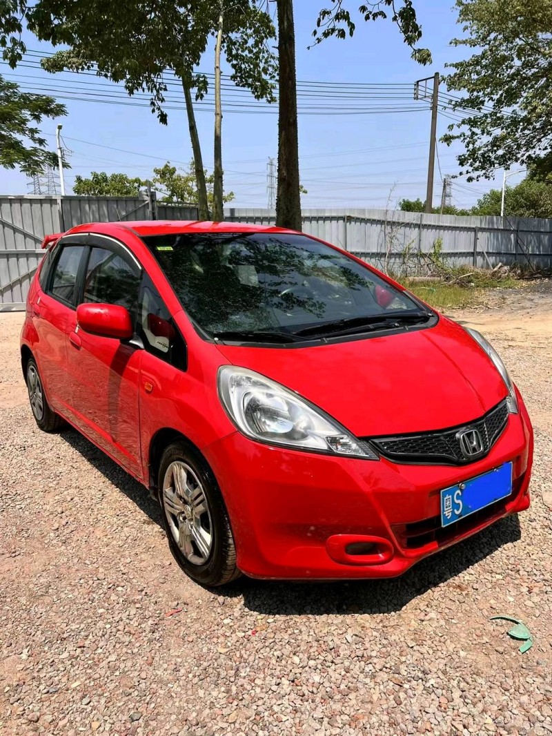 广州12年本田飞度9