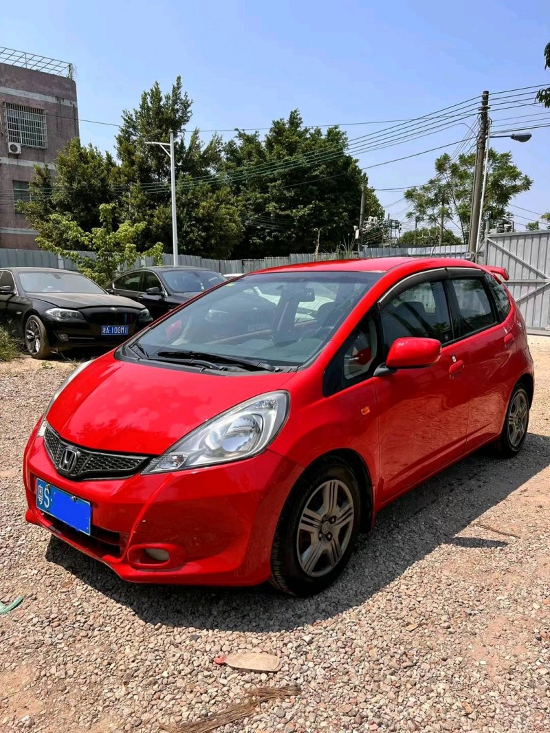 广州12年本田飞度7