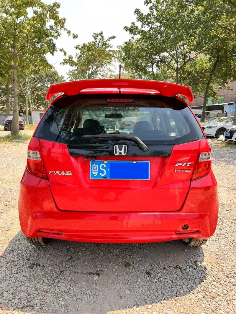 广州12年本田飞度4