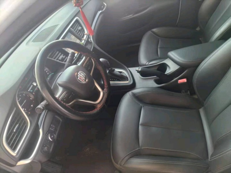 保定21年别克英朗3