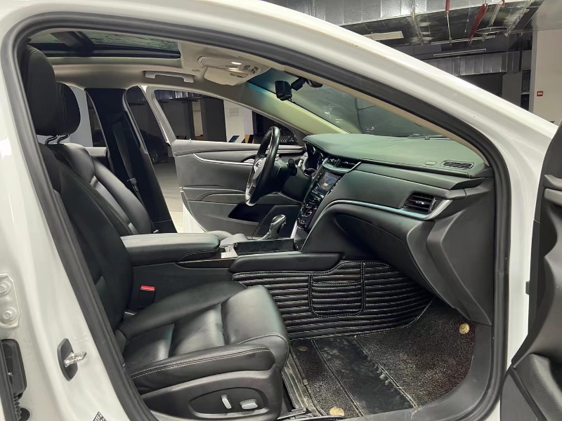 成都18年凯迪拉克XTS7