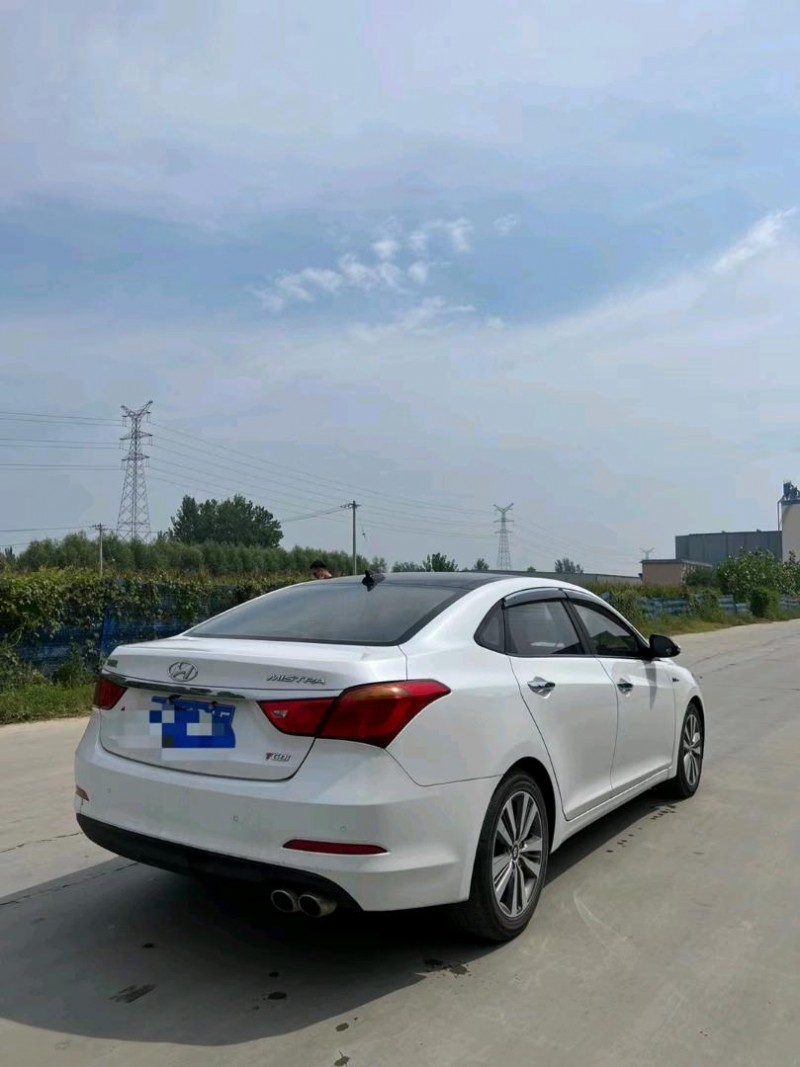 东营17年现代名图6