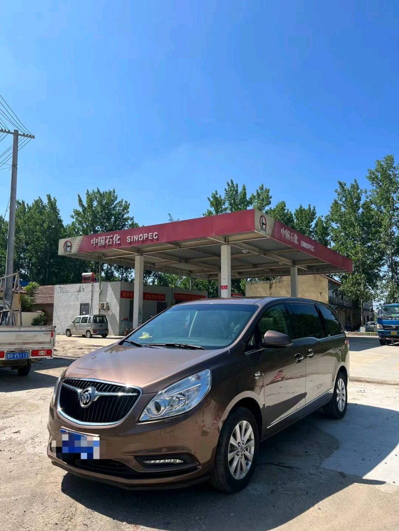 东营19年别克GL82
