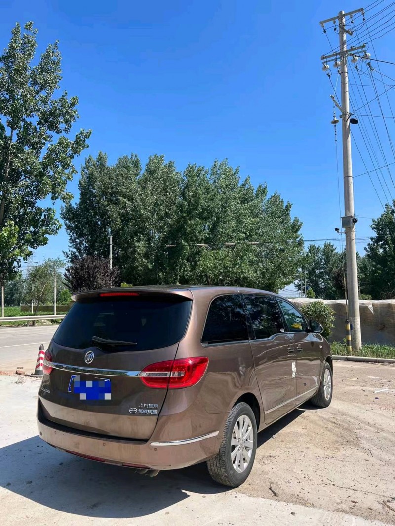 东营19年别克GL83