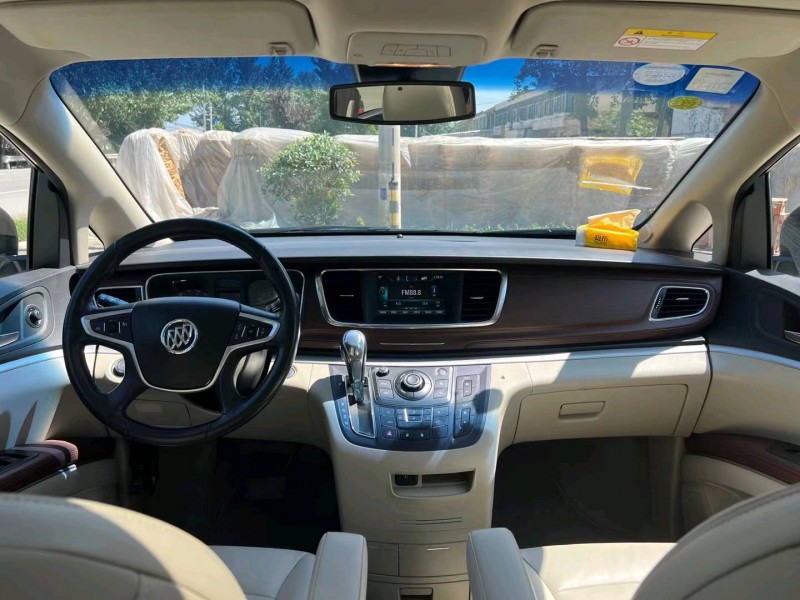 东营19年别克GL88