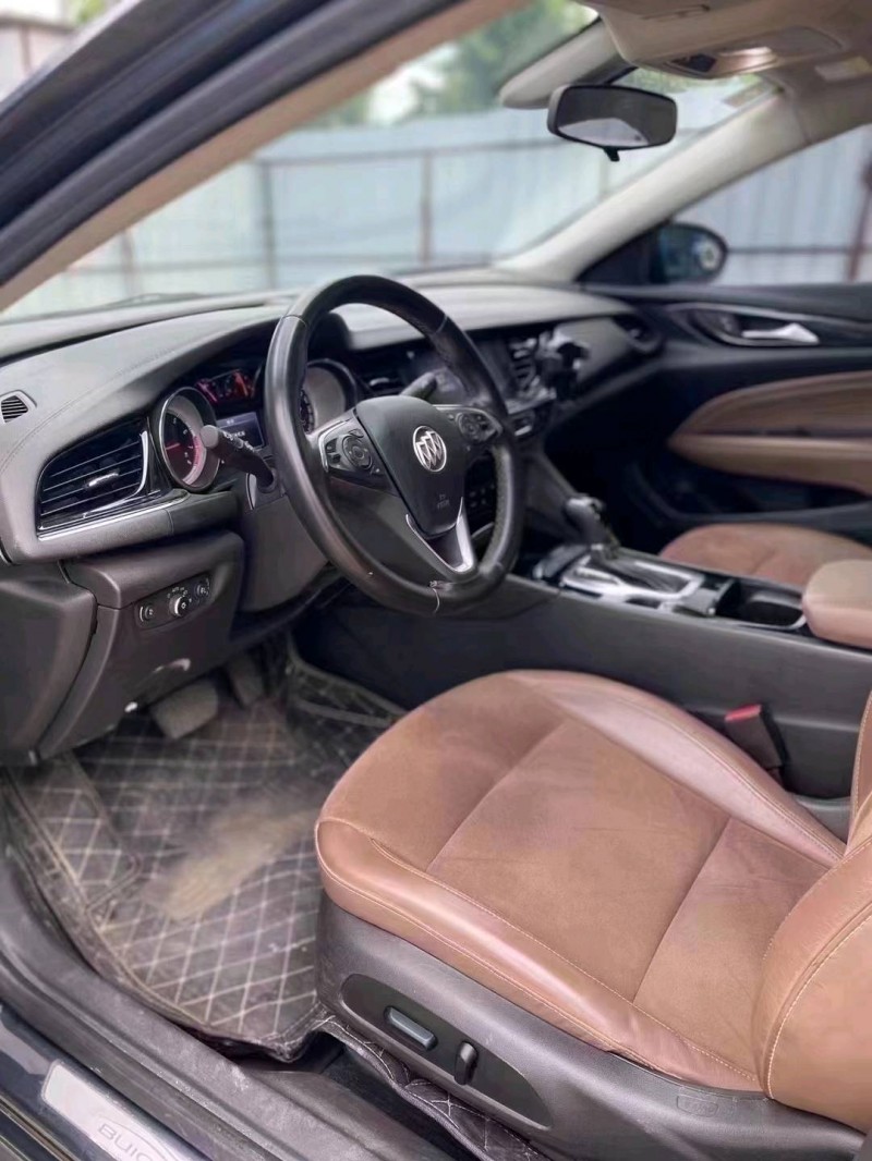 广州20年别克君威5