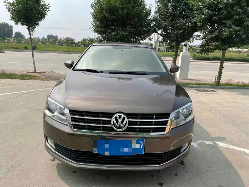 东营16年大众朗行1