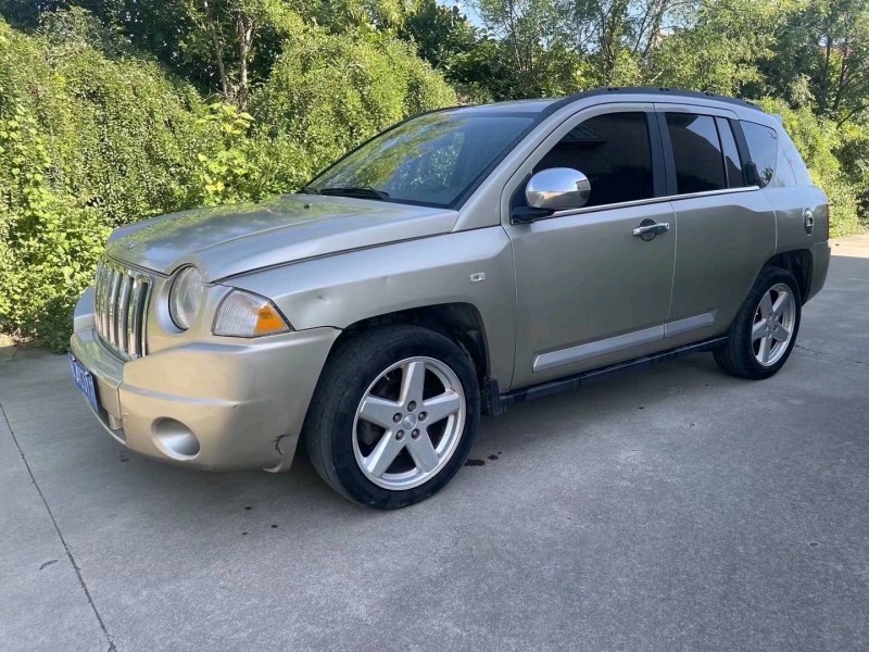 枣庄10年Jeep指南者8