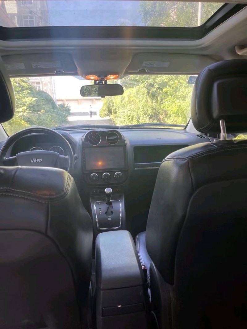 枣庄10年Jeep指南者4