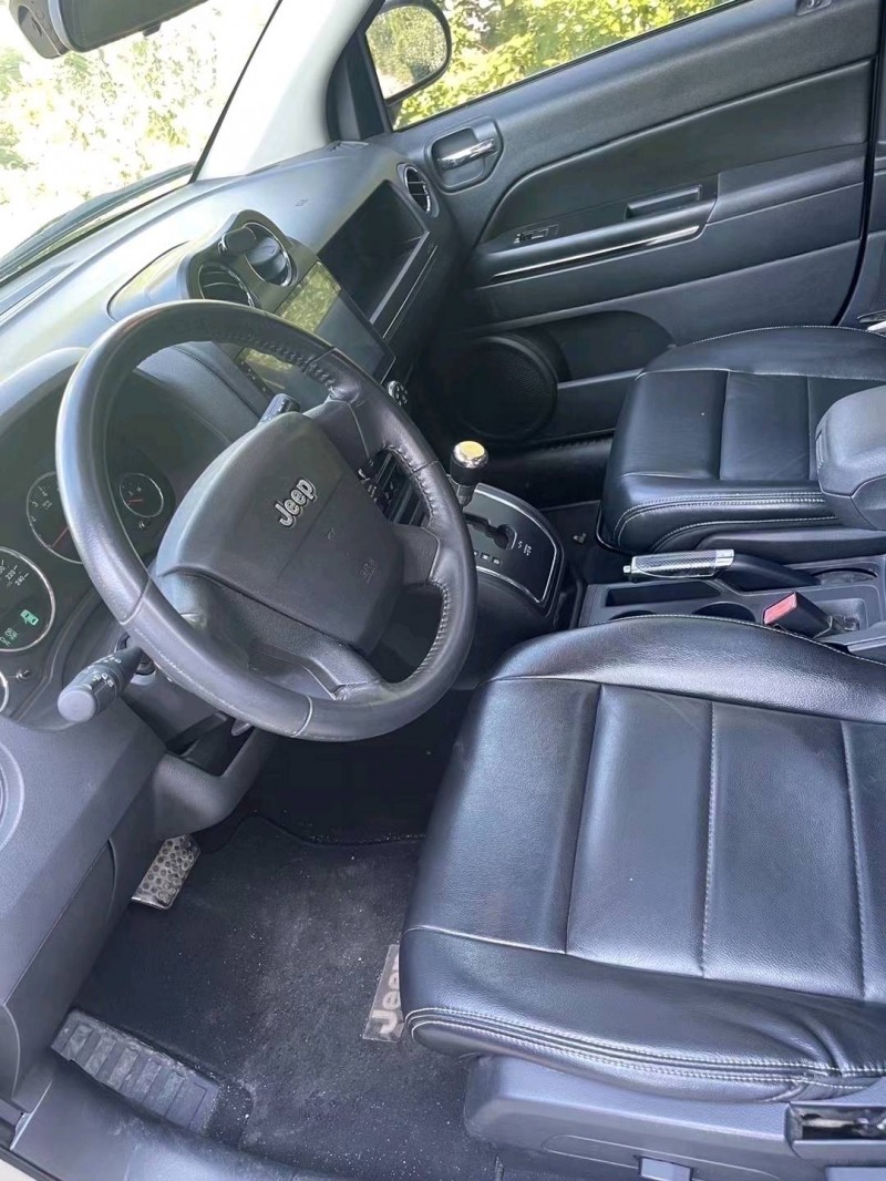 枣庄10年Jeep指南者2