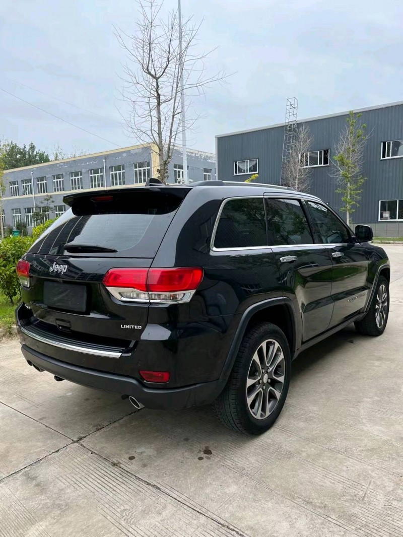 徐州19年Jeep大切諾基4