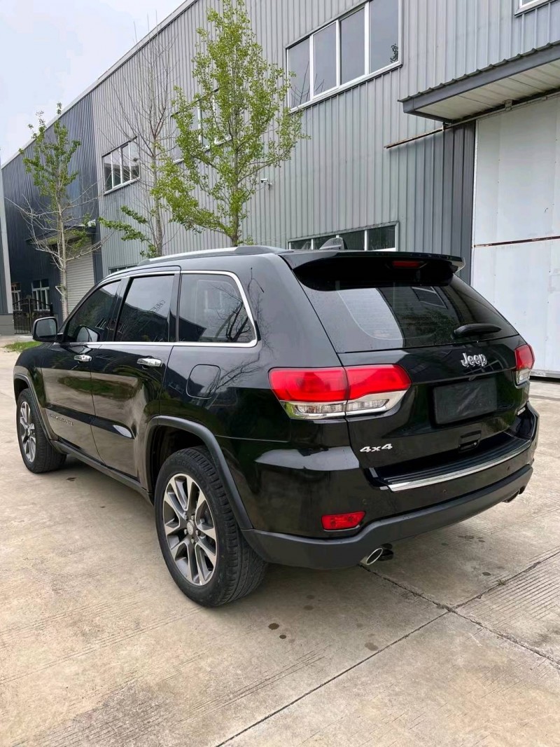 徐州19年Jeep大切諾基8