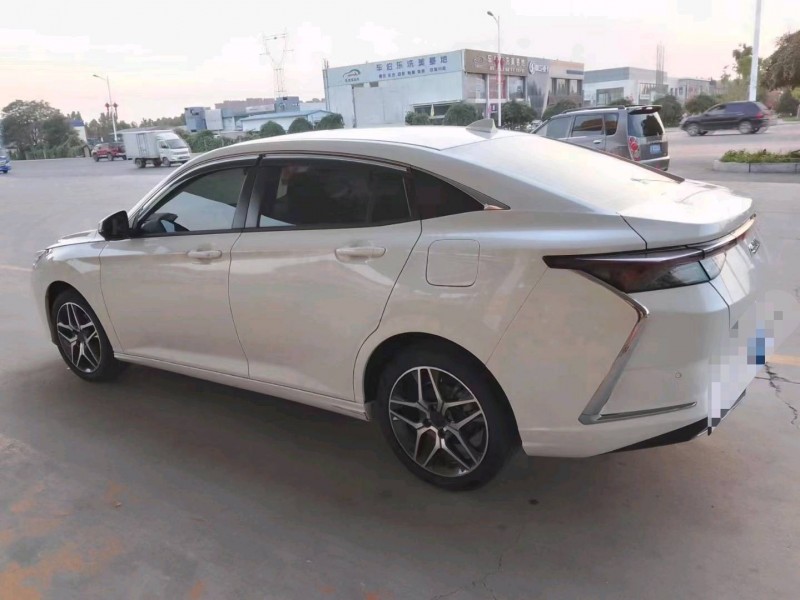 保定21年东风奕炫5