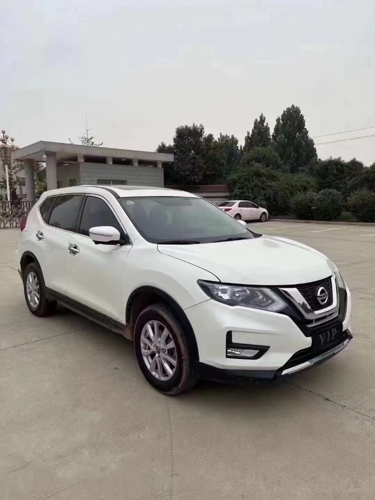 安陽19年日產奇駿6