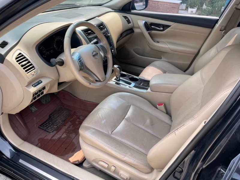 徐州14年日产天籁3