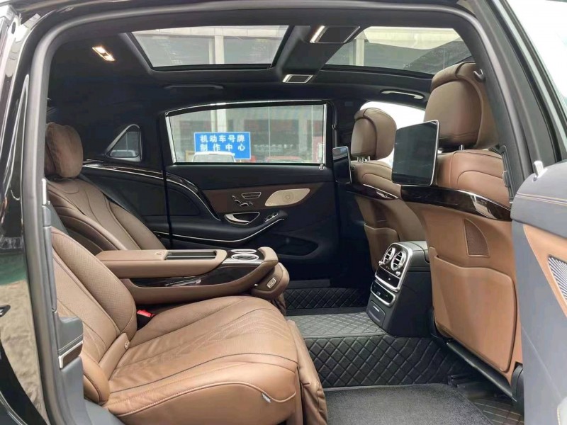 枣庄19年奔驰迈巴赫S级6