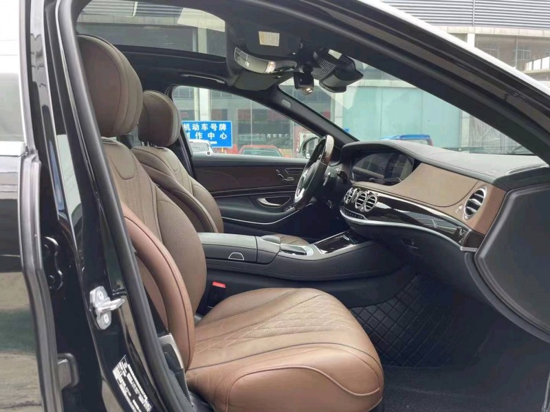 枣庄19年奔驰迈巴赫S级7