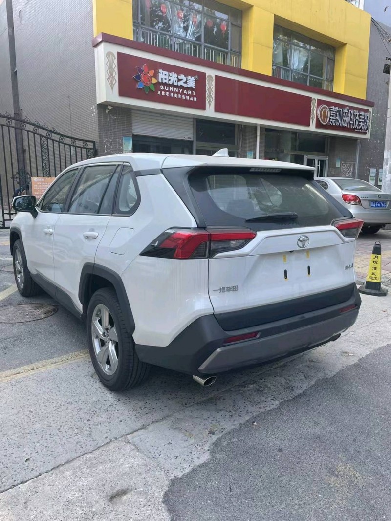 石家庄22年丰田RAV48