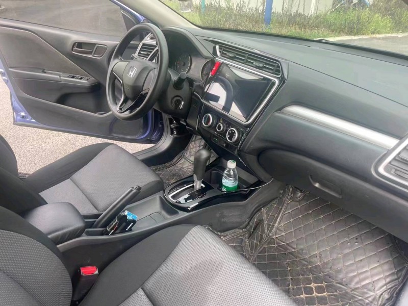 重庆17年本田竞瑞4