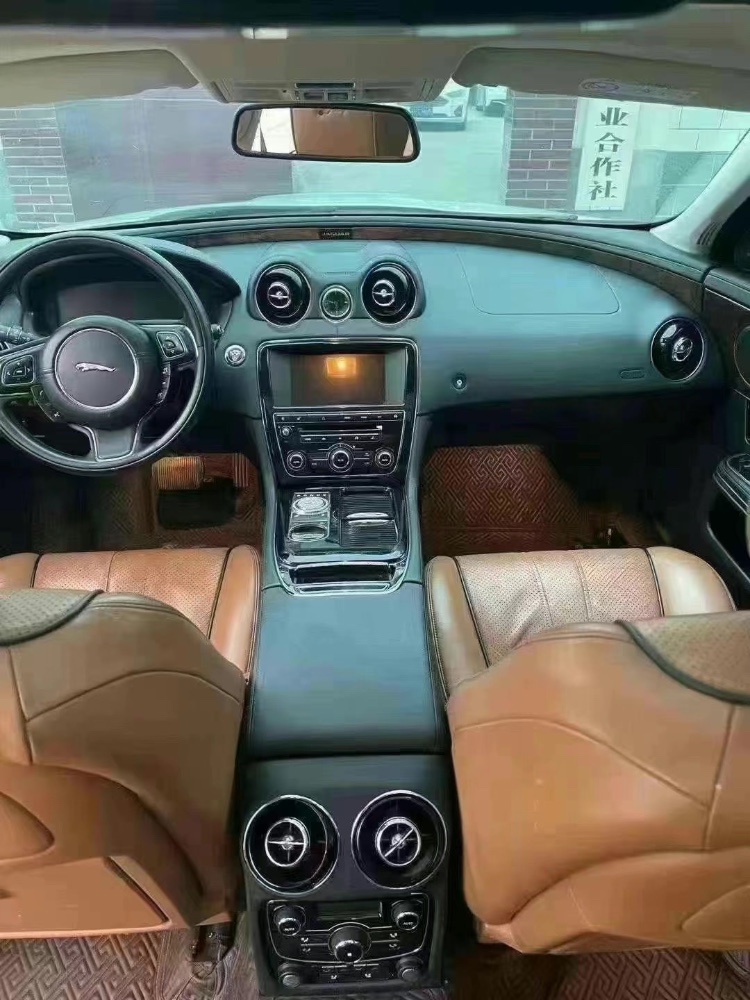濟寧14年捷豹XJL2