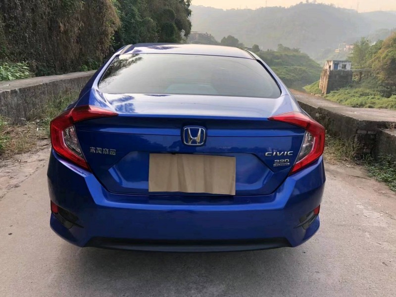 重庆19年本田思域2