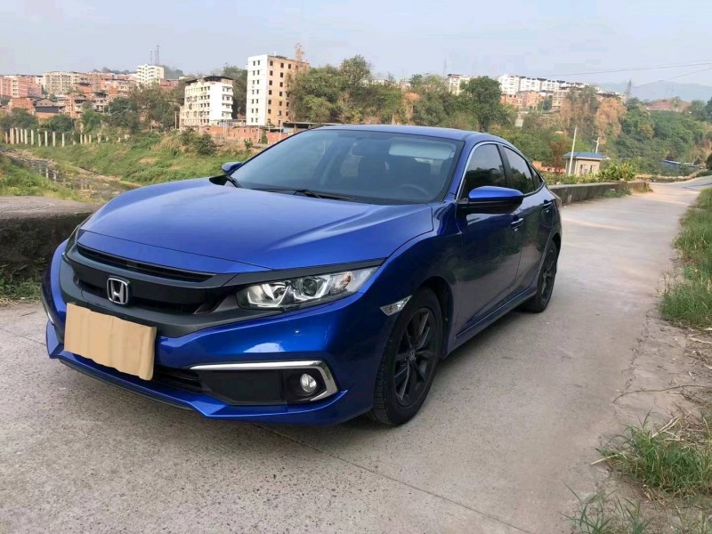 重庆19年本田思域3