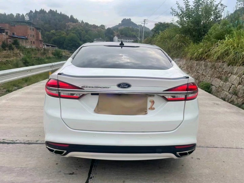 重庆17年福特蒙迪欧2