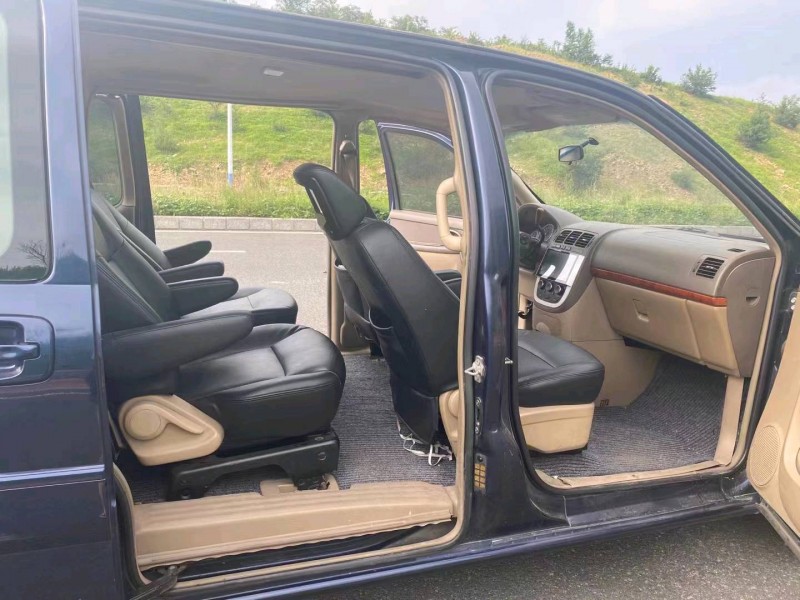 东营11年别克GL84