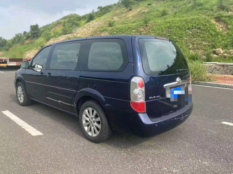 东营11年别克GL85